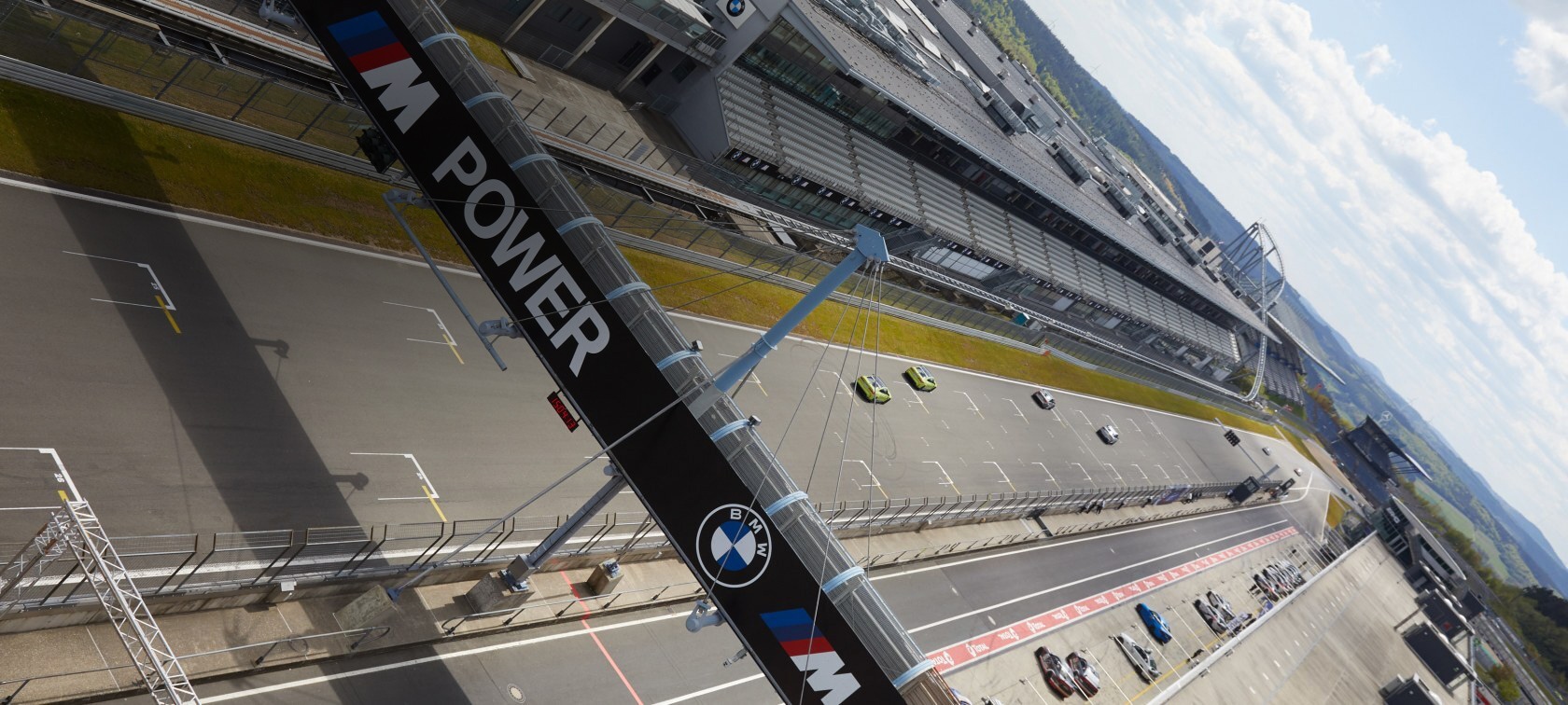 Informeer Terug, terug, terug deel pk BMW M Driving Experience at the Nürburgring