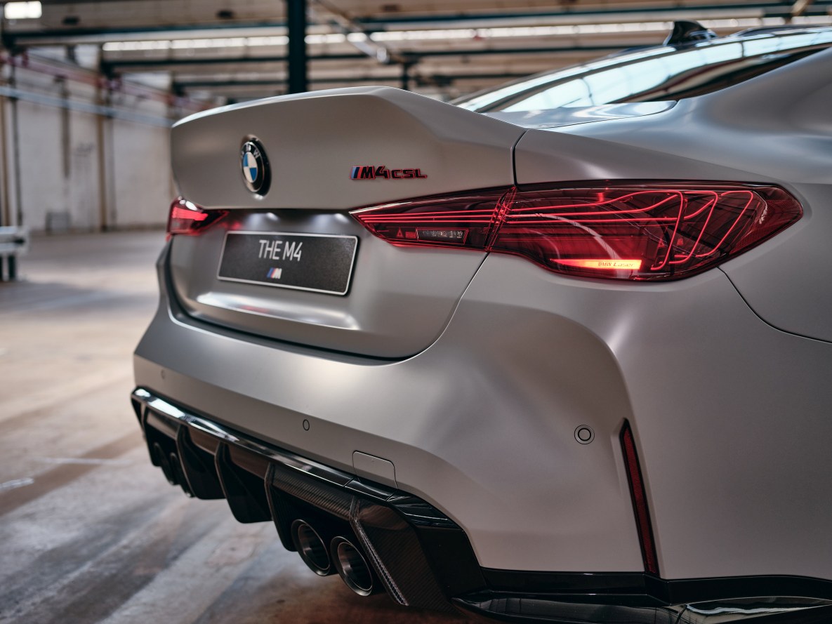 BMW M4 CSL