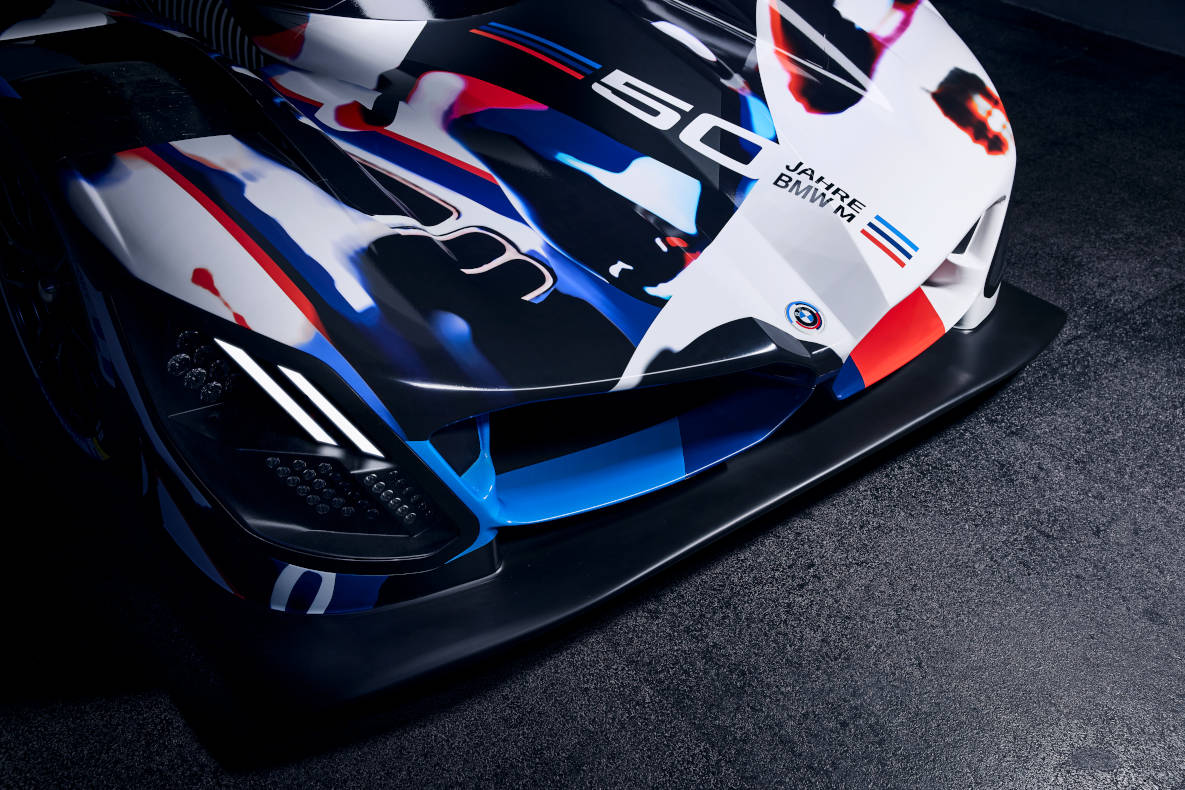 The BMW M Hybrid V8