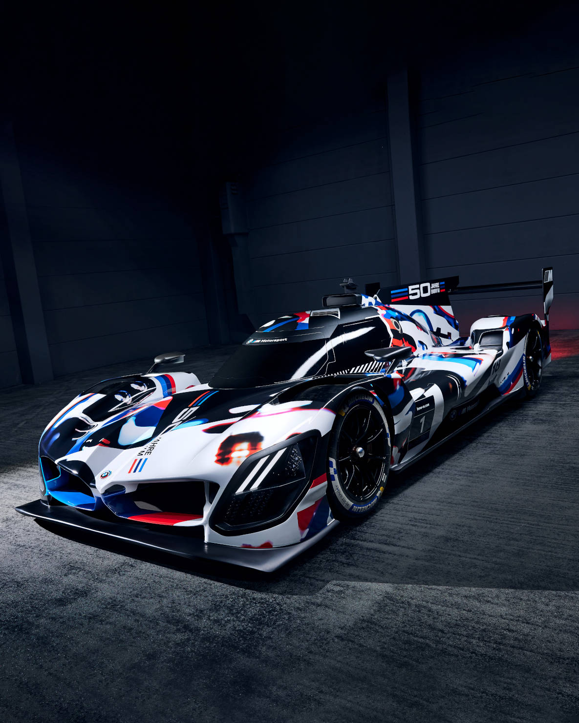 The BMW M Hybrid V8