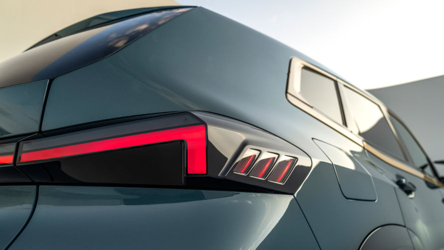 Detail: BMW XM rear light.