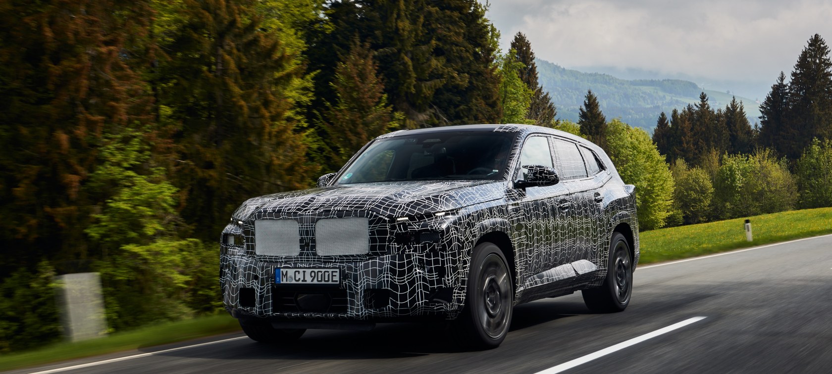 BMW XM fahrdynamische Erprobung