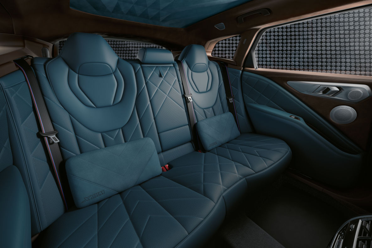 The interior of the BMW XM progressive luxury