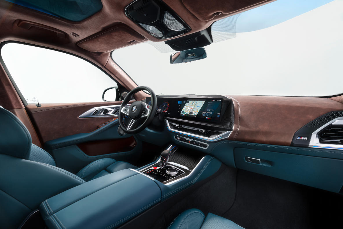 The interior of the BMW XM.