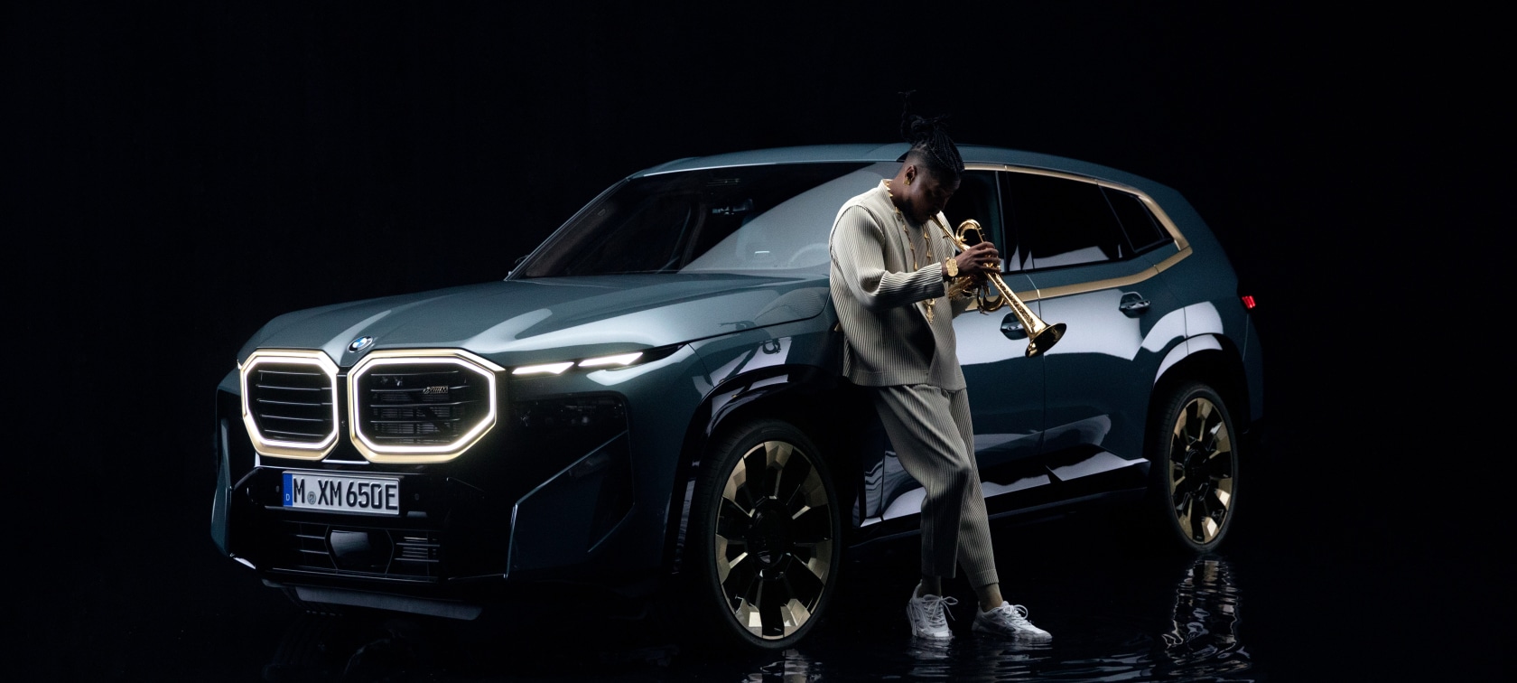 Christian Scott aka Chief Adjuah mit dem BMW XM