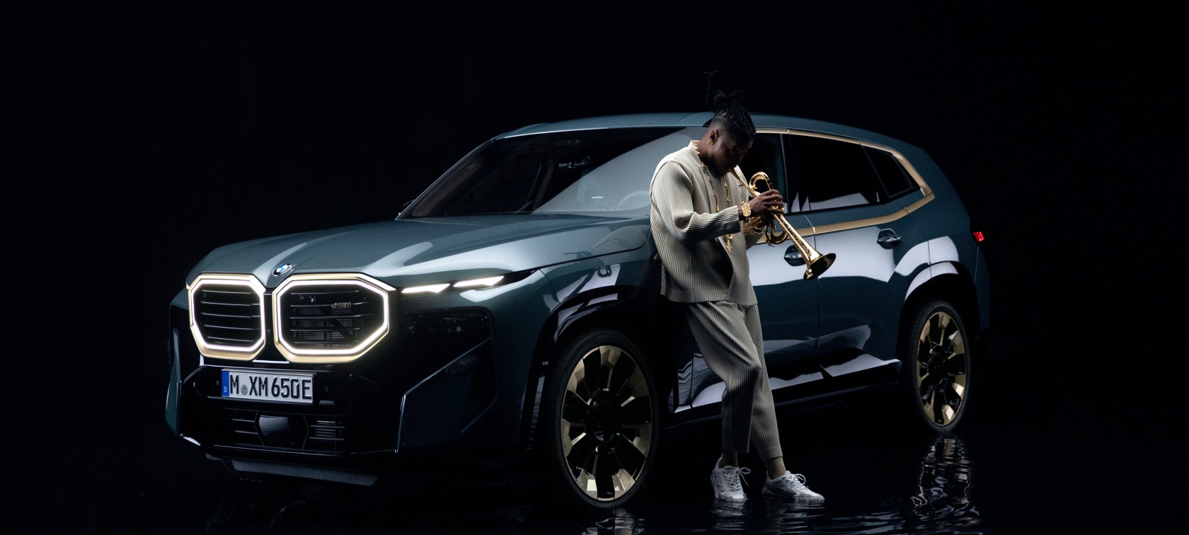 Christian Scott aka Chief Adjuah mit dem BMW XM