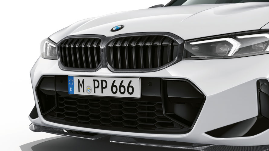 M Performance bar grille in carbon fibre + M Performance front attachment in carbon fibre for BMW 3 Series.
