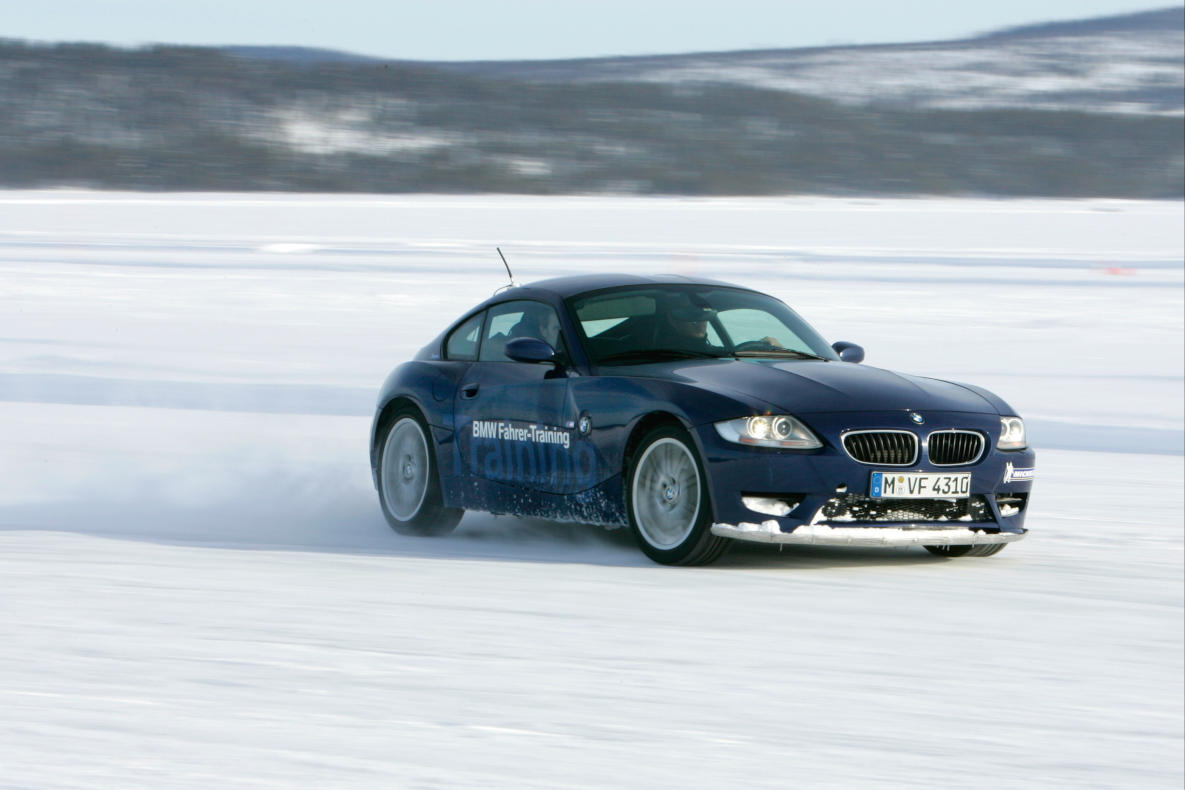 BMW M Driving Experience Ice Training.