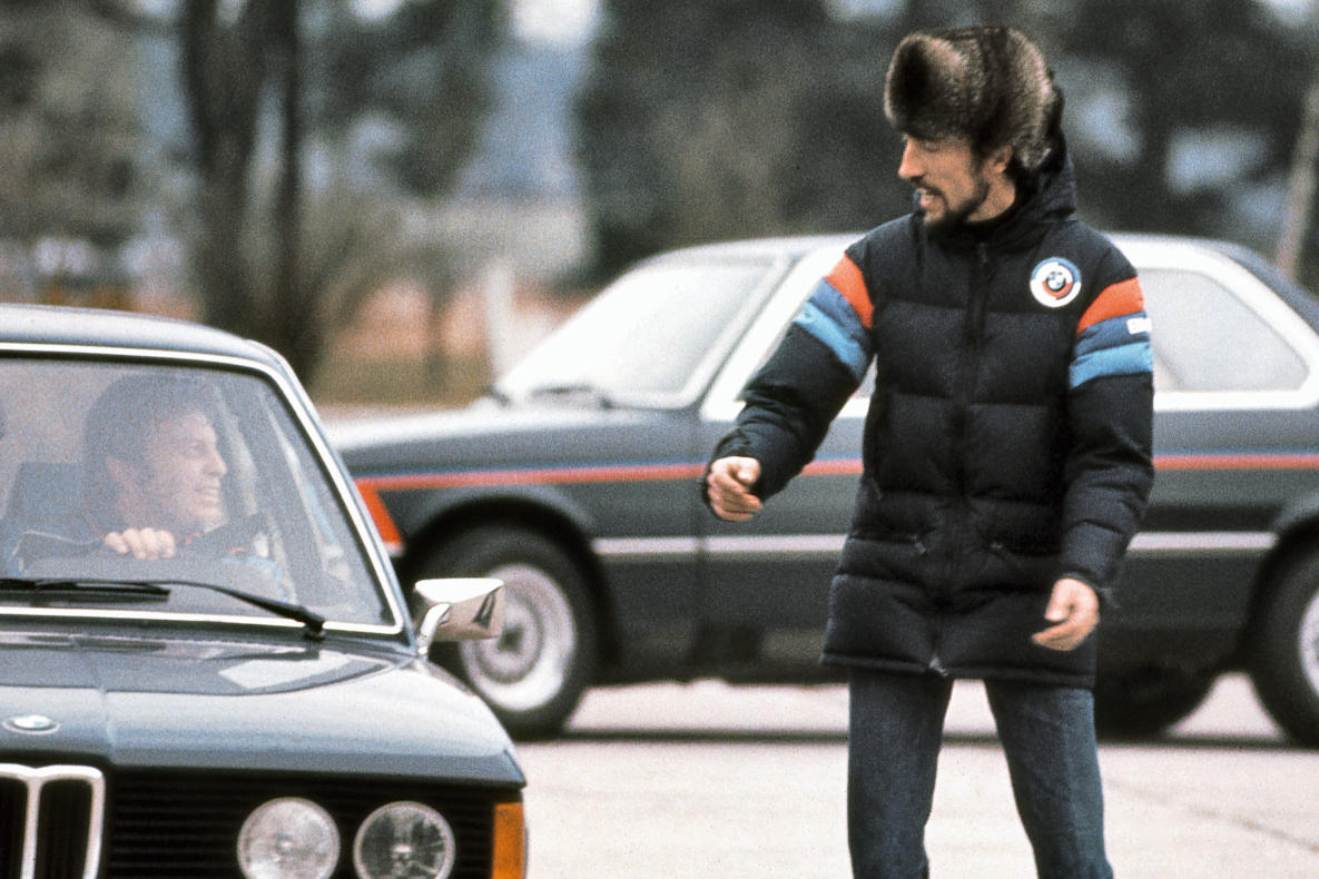 Börries von Breitenbuch, der ehemalige Sportsekretär des Automobilclubs von Deutschland (AvD) gehörte dem Anfangsteam der BMW Driving Experience an..