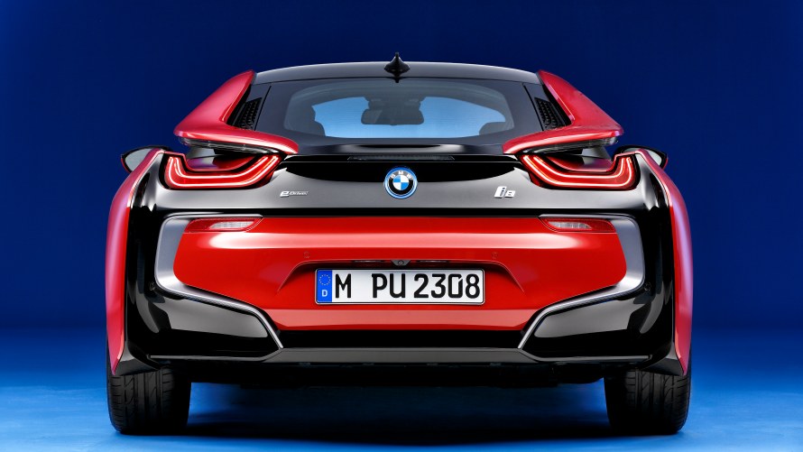 Das Heck des BMW i8.