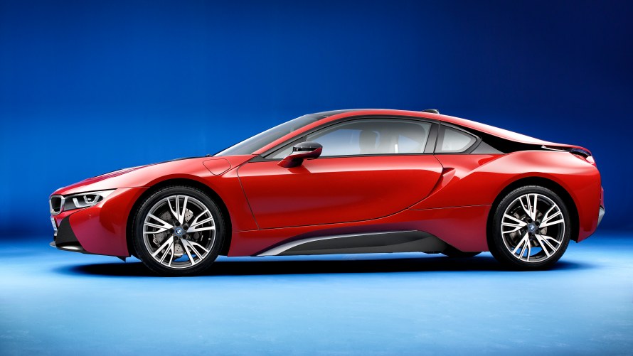 Der BMW i8 im Profil.