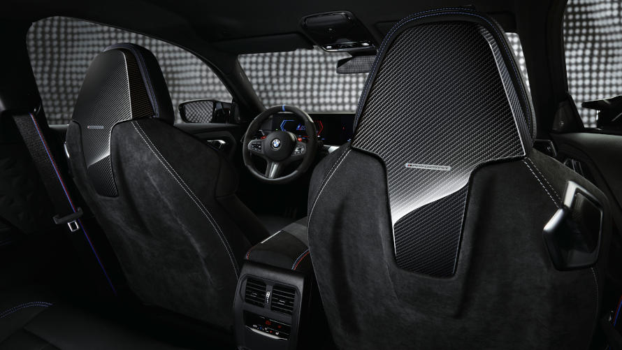 BMW M2 with BMW M Performance Parts: M Performance backrest cover in Alcantara/carbon fiber wet.