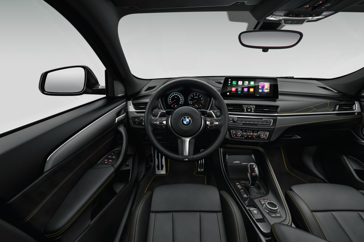 BMW X2 M35i Edition GoldPlay interior