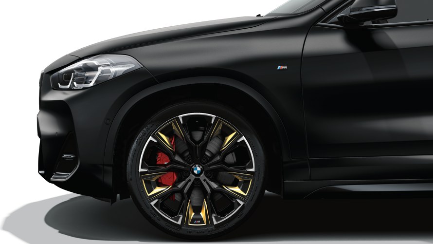 The BMW X2 M35i Edition GoldPlay
