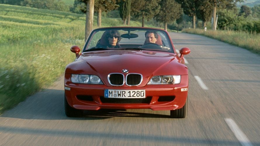 BMW Z3 M Roadster Frontansicht auf der Landstraße