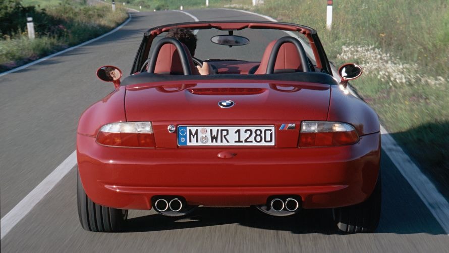 BMW Z3 M Roadster Heckansicht mit den vier charakteristischen Endrohren.
