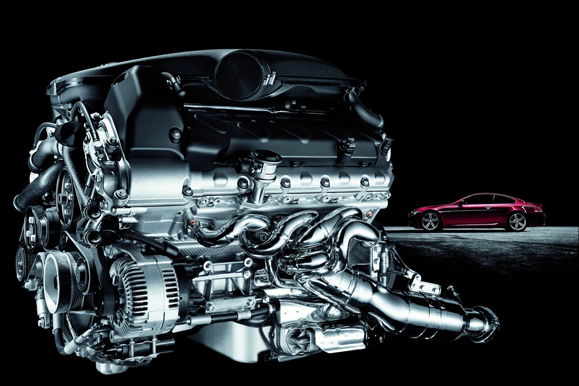 Der Motor des BMW M6 E63/E64.