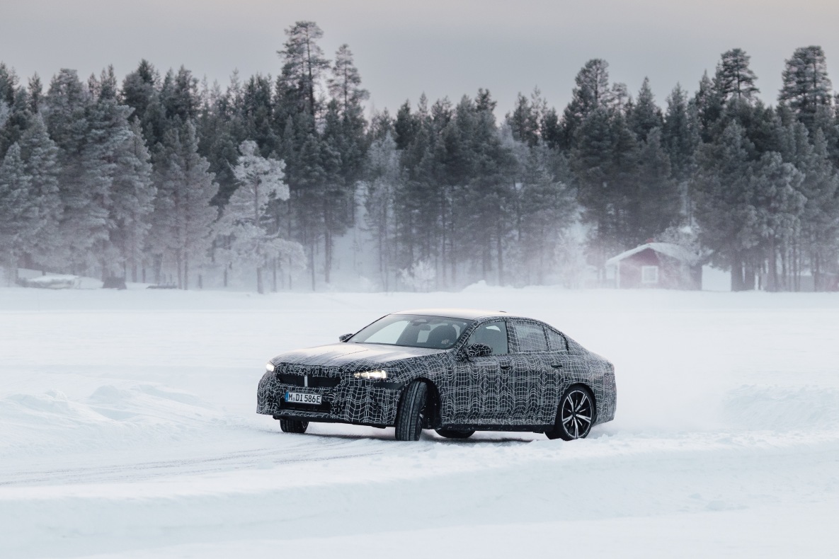 BMW i5 M60 ice testing in Arjeplog.