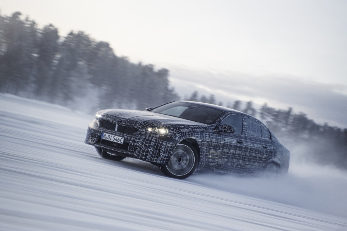 BMW i5 M60 ice testing in Arjeplog.