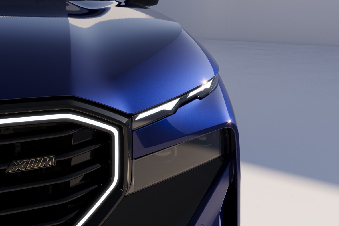 BMW XM, Midnight Sapphire II metallic