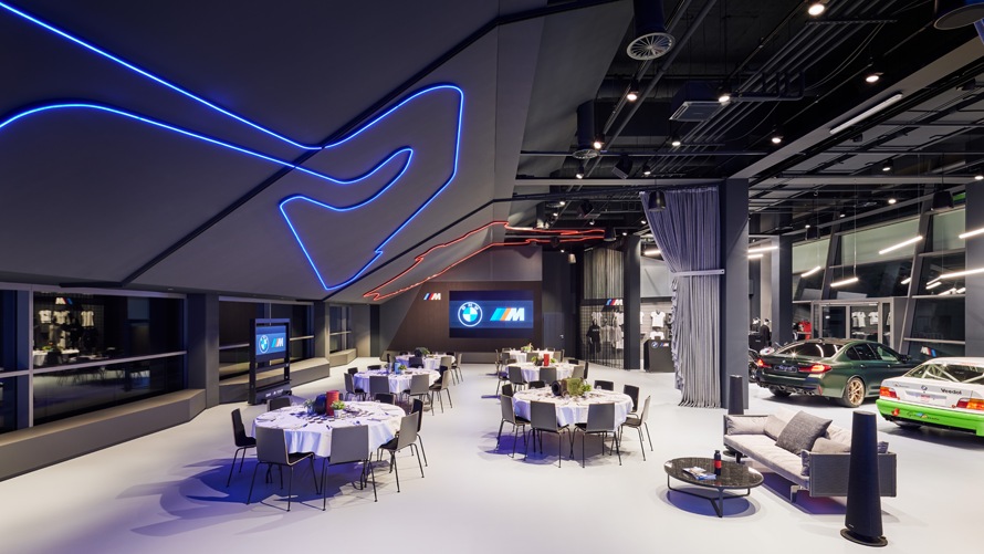 BMW M Power Showroom