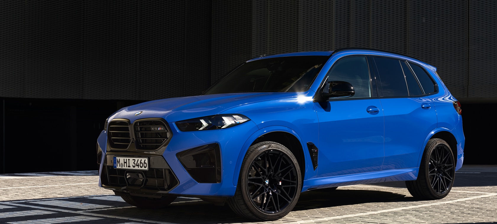 BMW X5 M Competition in BMW Individual Gentian Blue.