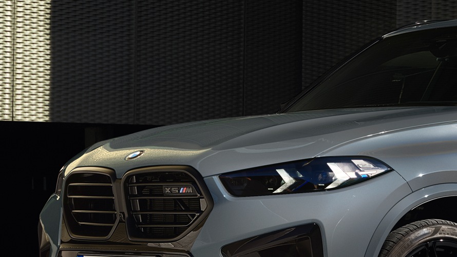 BMW X5 M Competition in BMW Individual Grigio Telesto Pearl metallic.