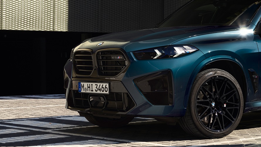 BMW X5 M Competition in BMW Individual Petrol Mica metallic.