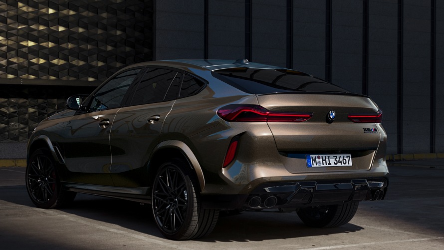 BMW X6 M Competition in BMW Individual Sepang Bronze metallic.