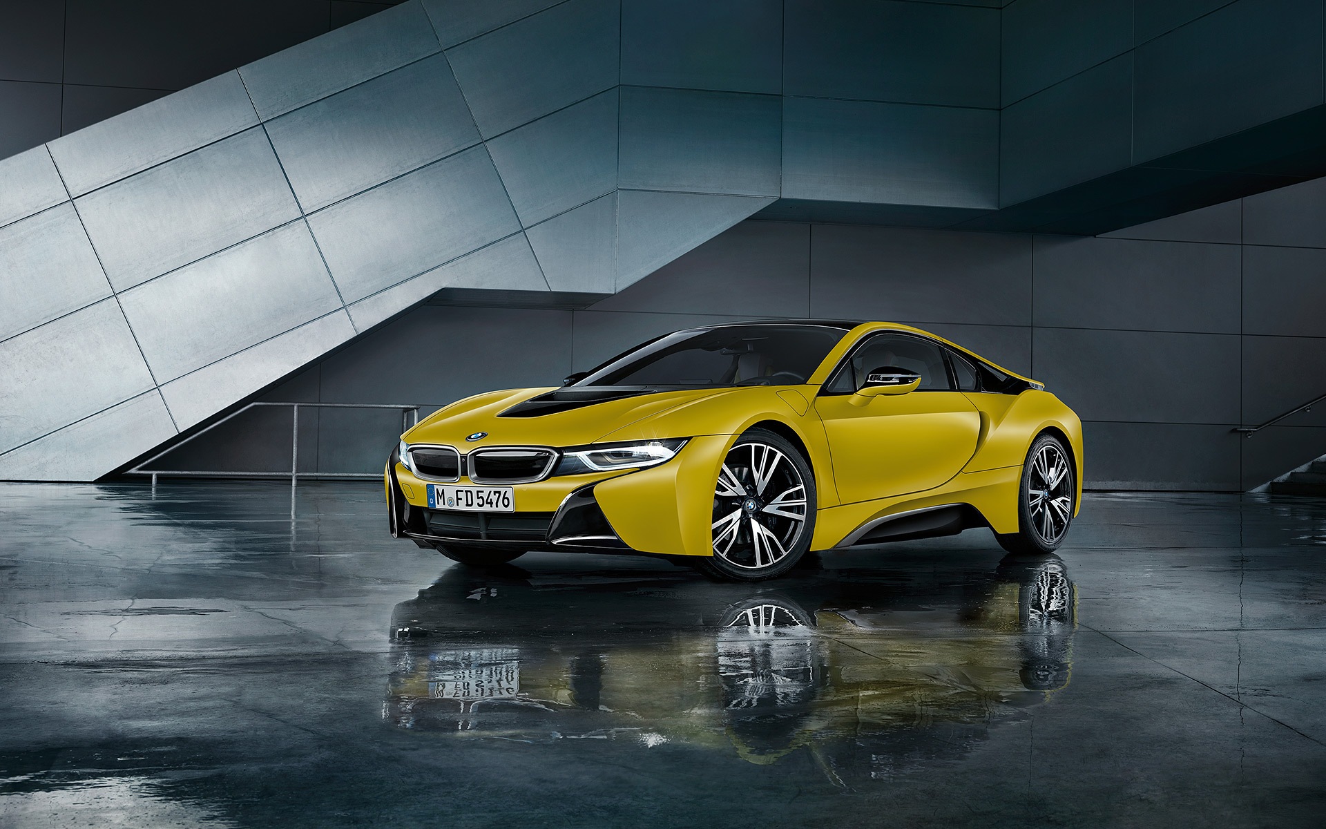 BMW i8 Protonic Frozen Yellow Edition