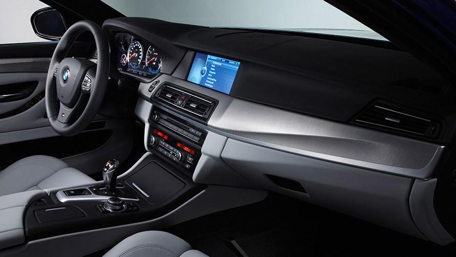 BMW M5 2011 5. Generation