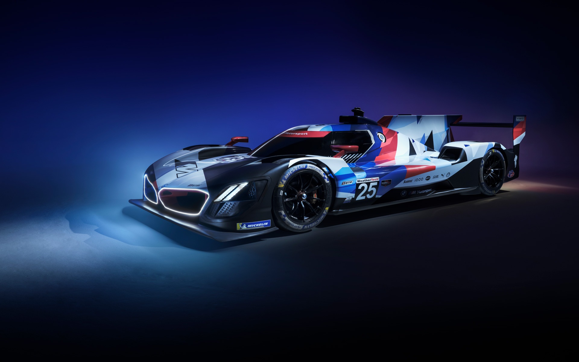 BMW M Hybrid V8