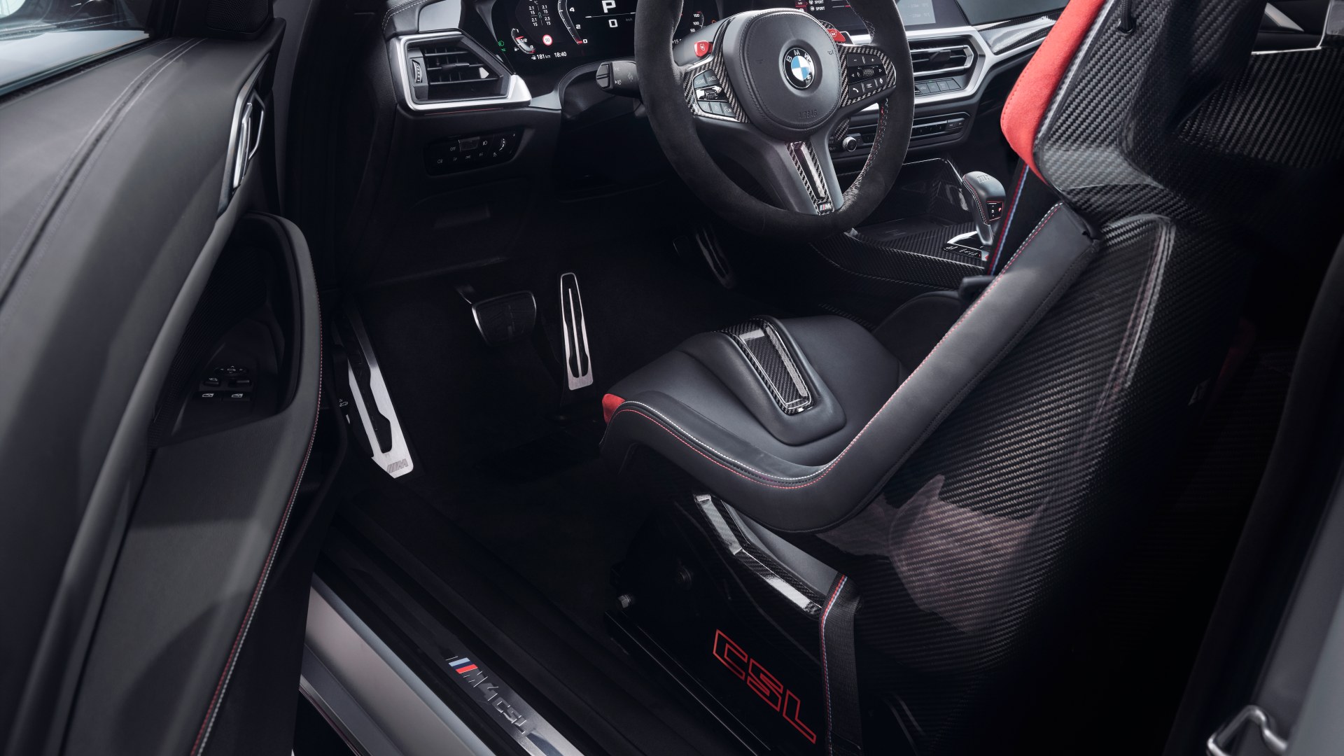 M CARBON FULL BUCKET SEATS.