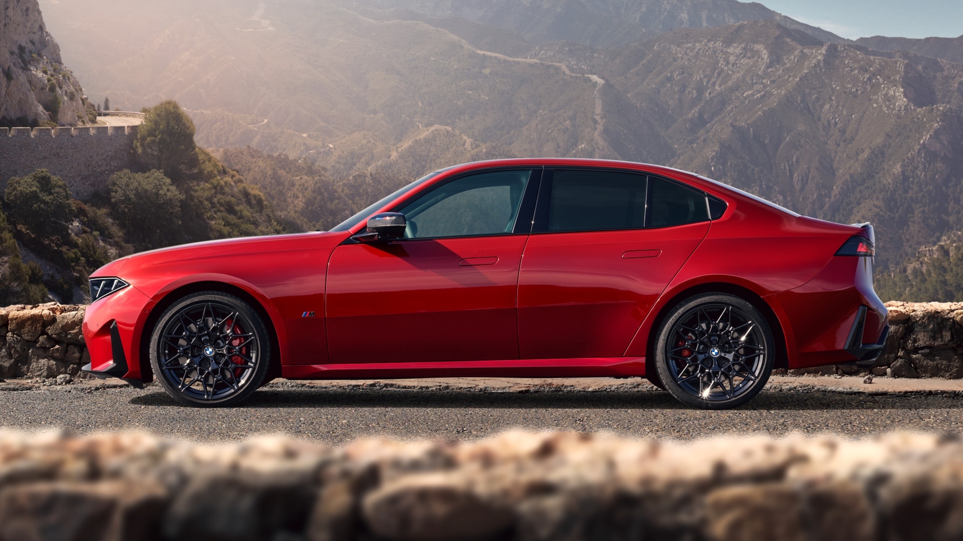 BMW M350 xDrive G50.