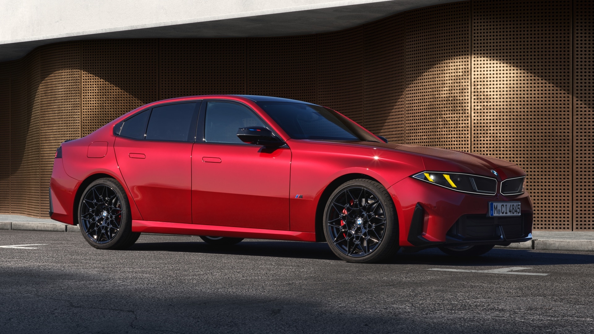 THE BMW 3 SERIES PERFORMANCE MODELS.