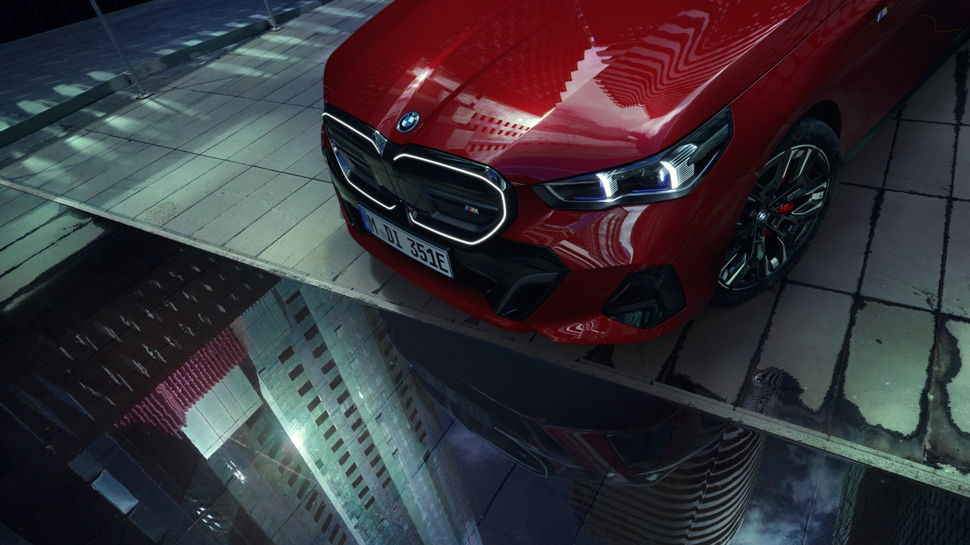 BMW i5 M60 xDrive front and M kidney