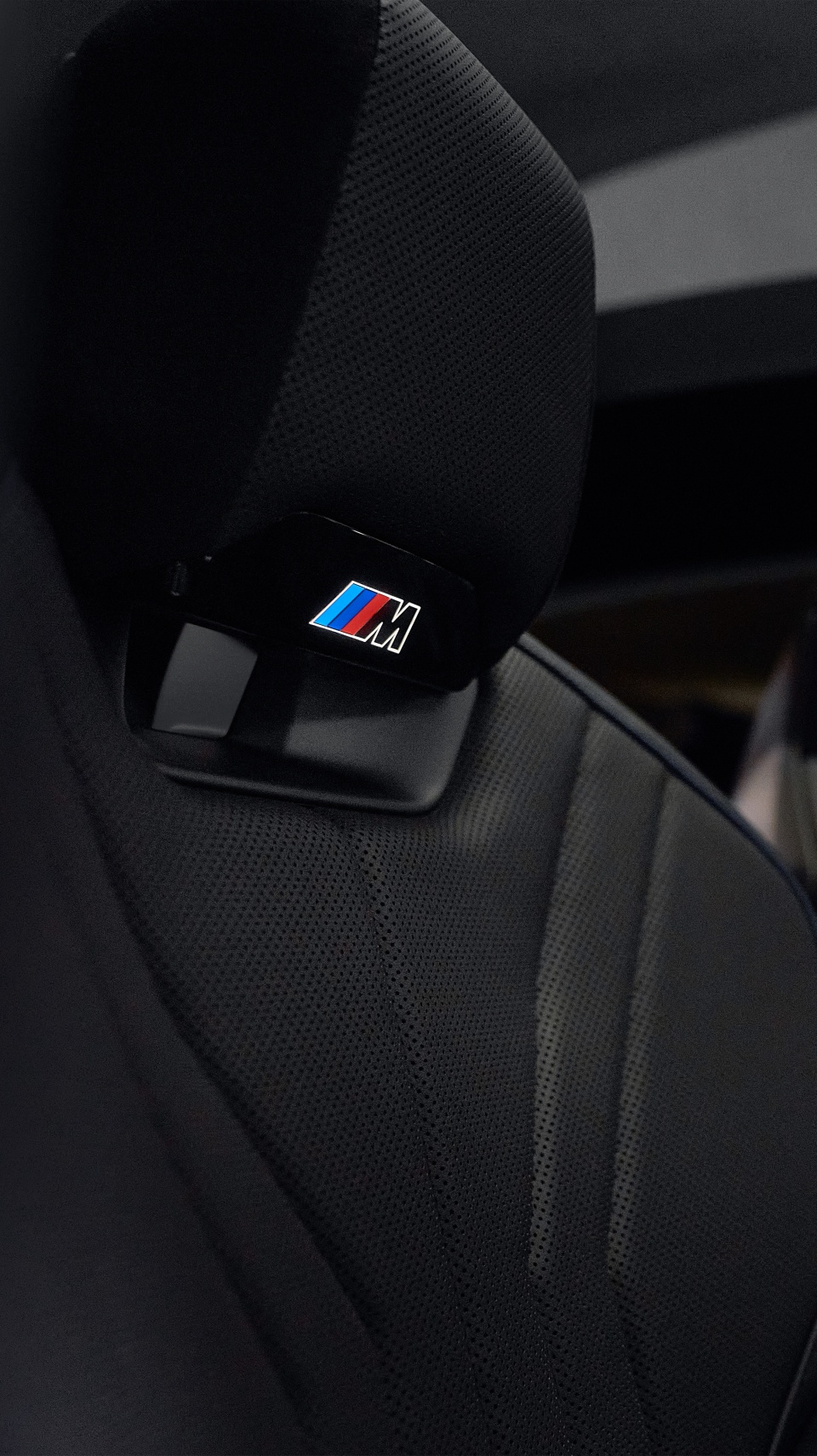 BMW iX4 M60 xDrive N7
