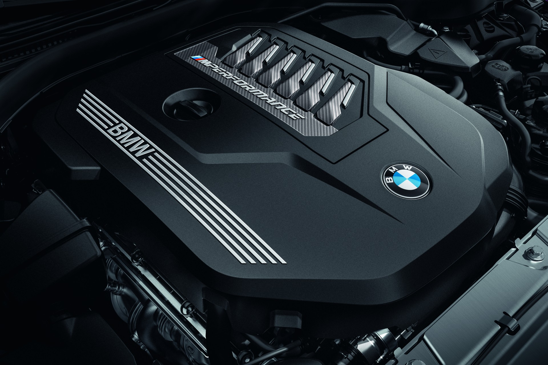 BMW M240i xDrive Coupé engine