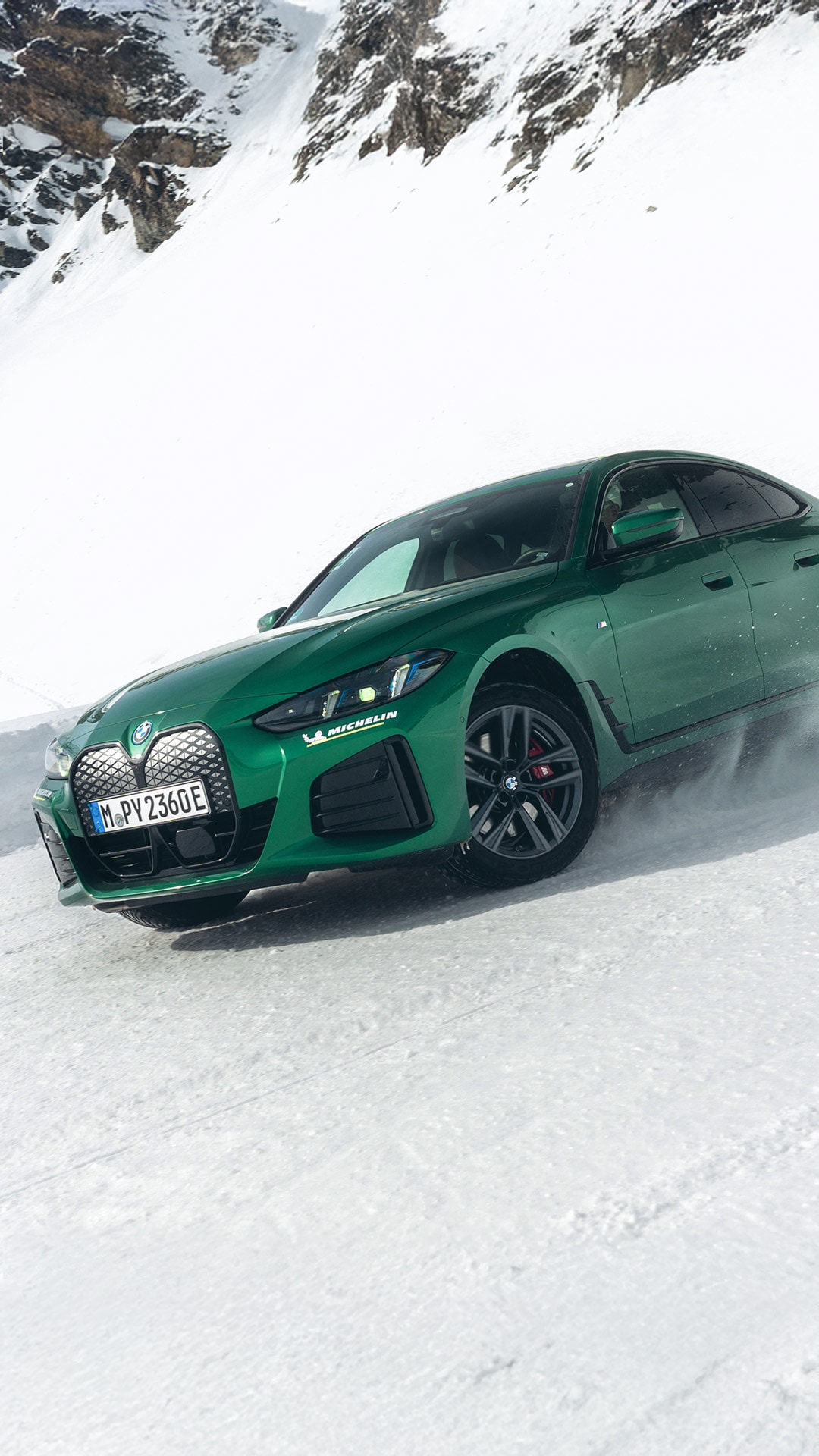 BMW M SNOW. - Ultimate Driving Pleasure. 