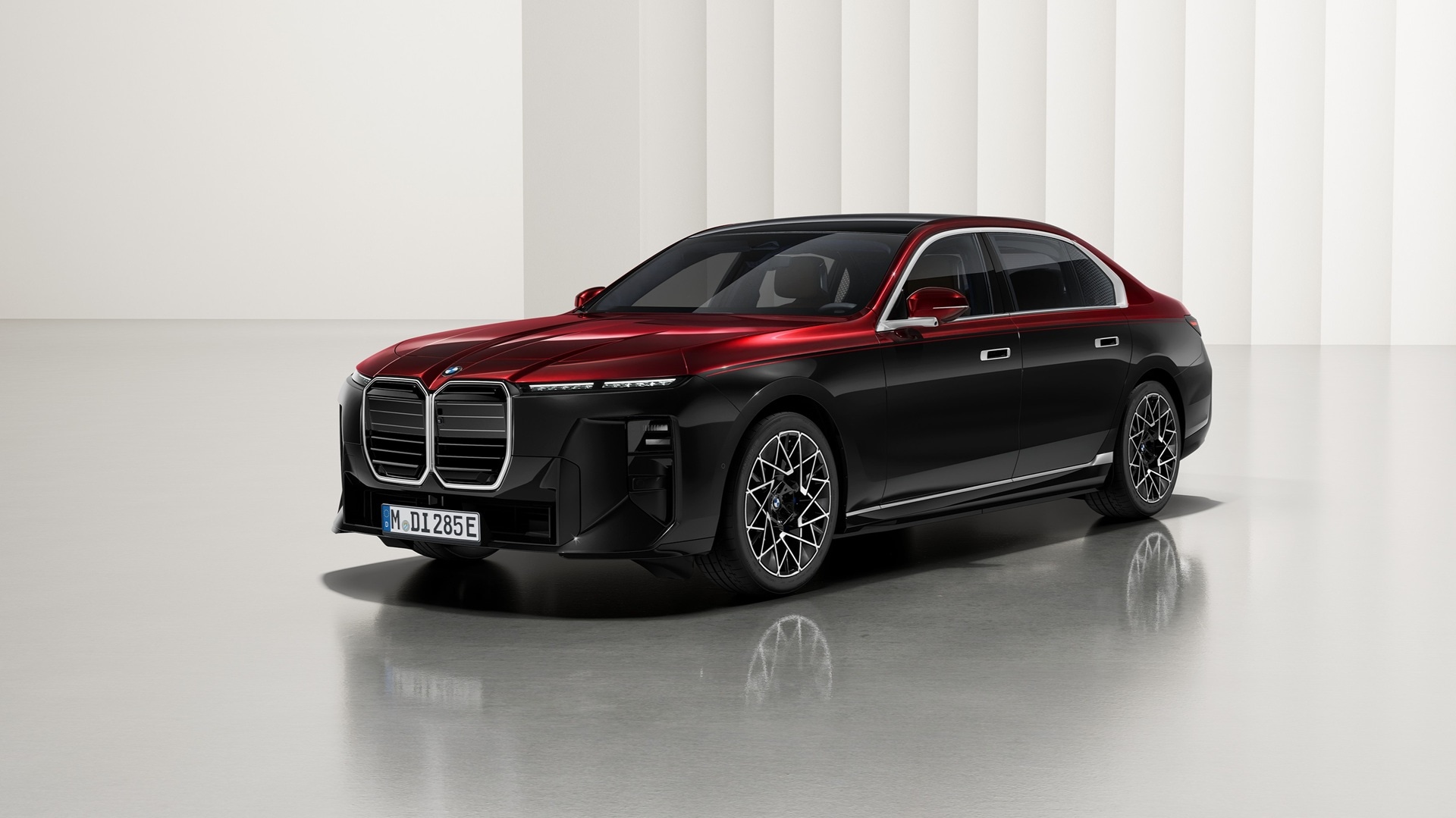 BMW i7 M70 mit Two-Tone Lackierung