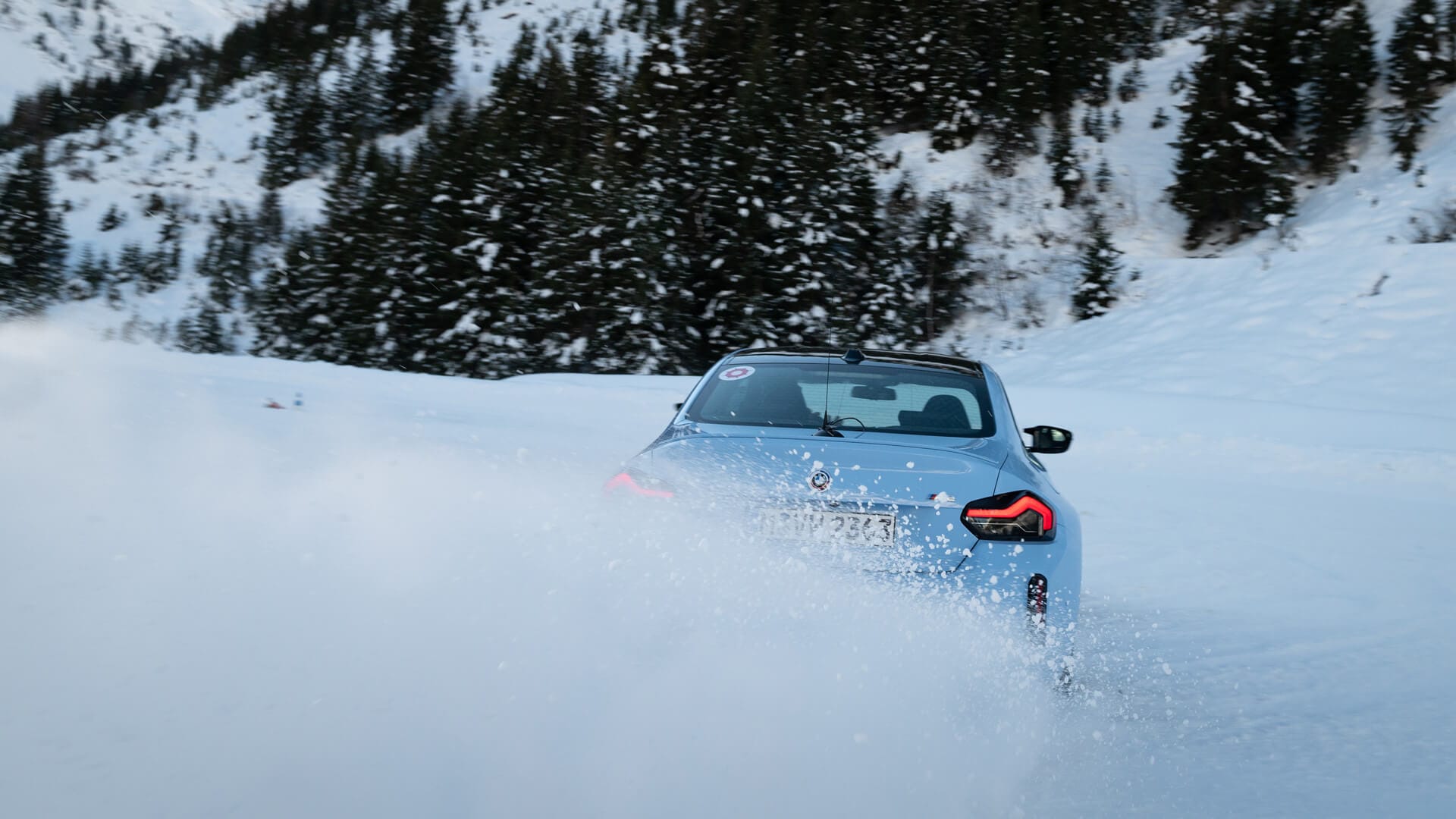 BMW M SNOW & ICE EXPERIENCE