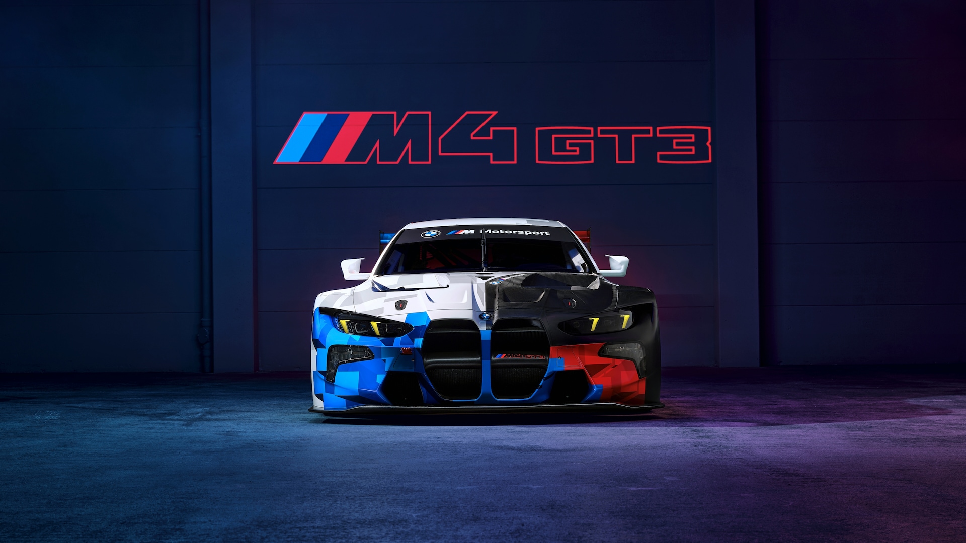 BMW M4 GT3 EVO Seitenansicht