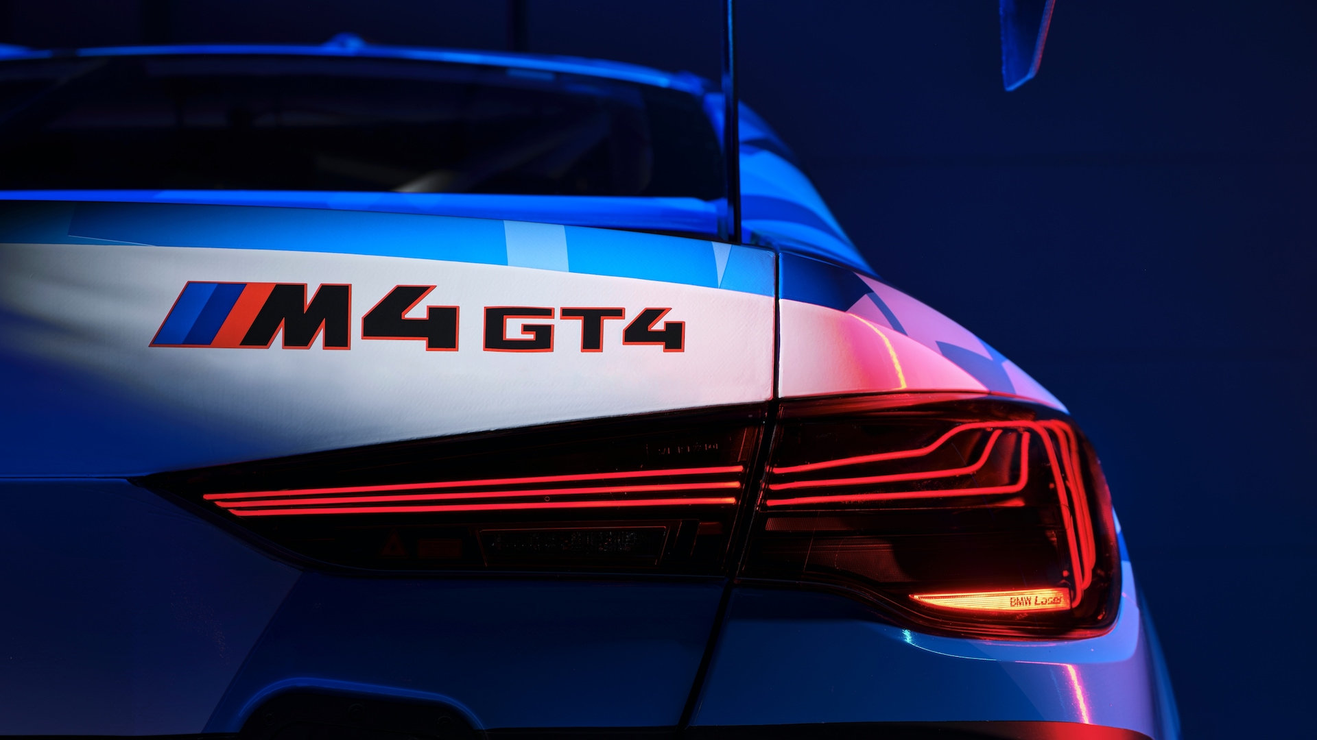 BMW M4 GT4 EVO Heck-Logo