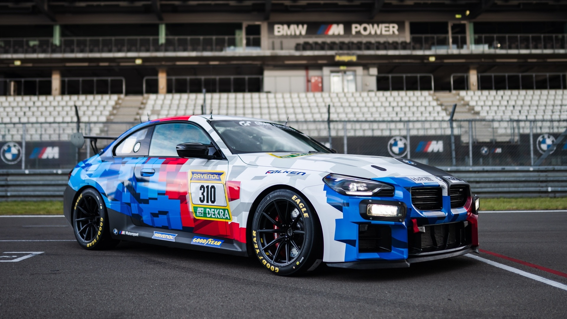 BMW M2 Racing.