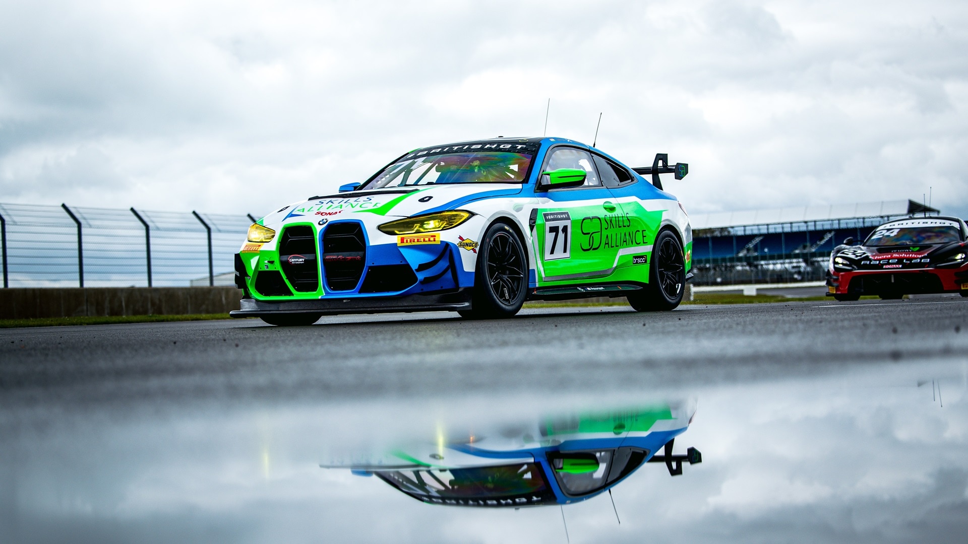Der M4 GT4 als Teilnehmer der British GT4 Championships in Silverstone 2024.