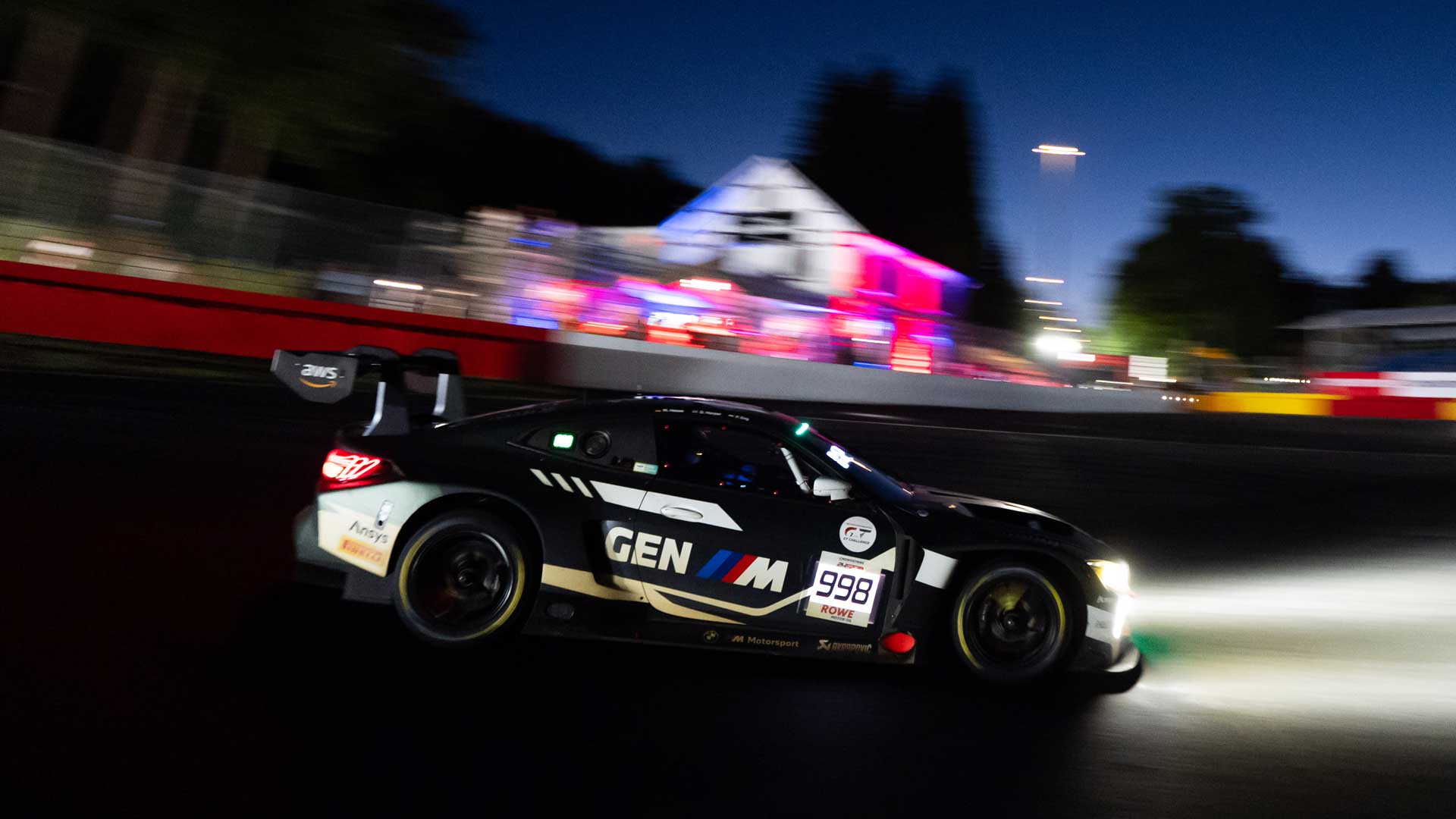 BMW M4 GT3 EVO, ROWE Racing