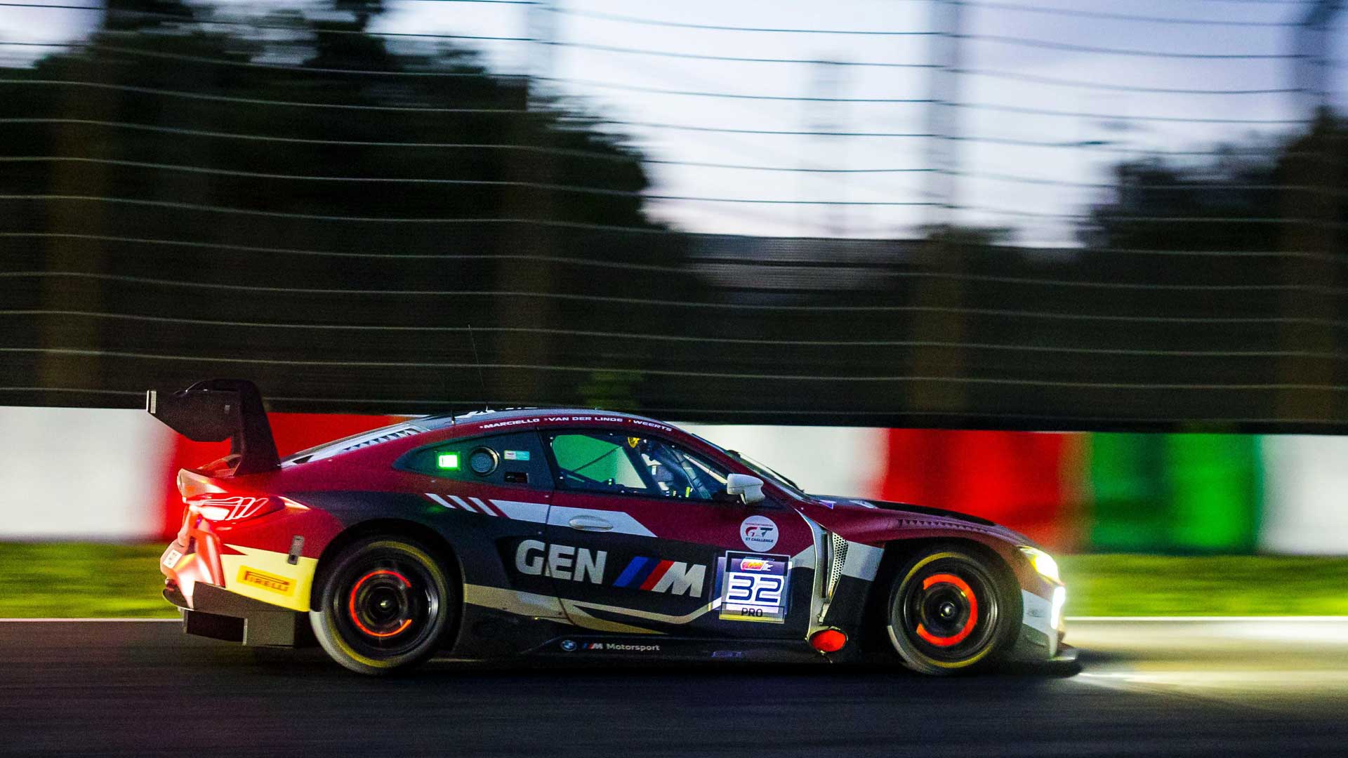 BMW M4 GT3 EVO, Team WRT, GEN M