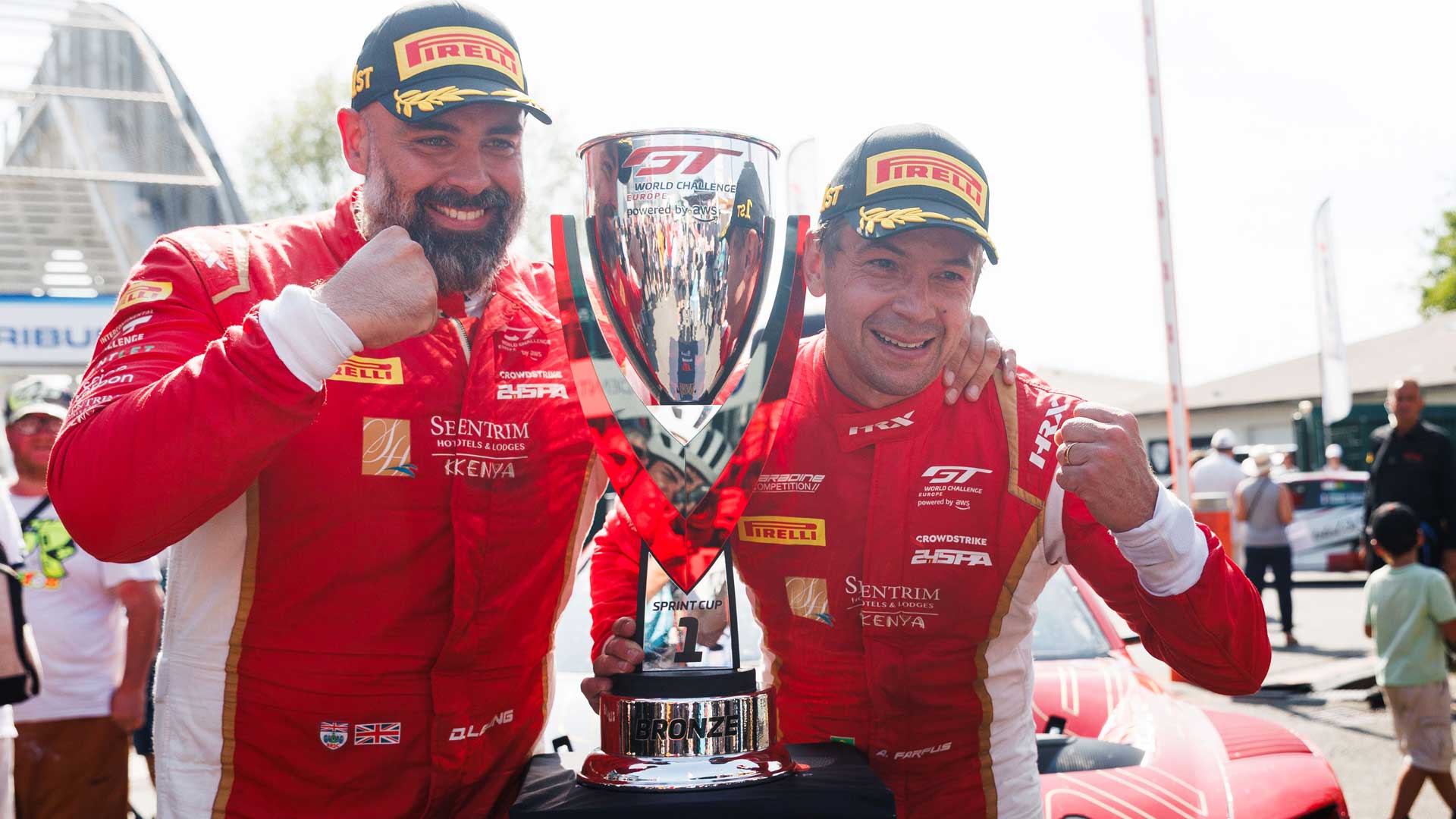 Darren Leung, Augusto Farfus