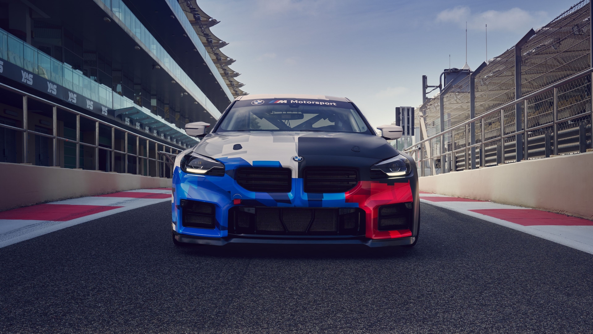 BMW M2 Racing.
