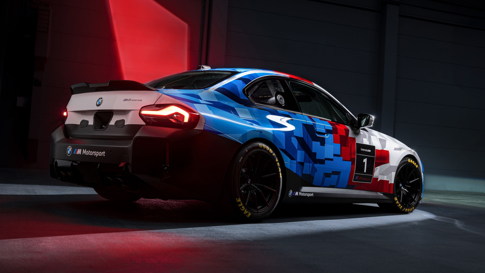BMW M2 Racing.